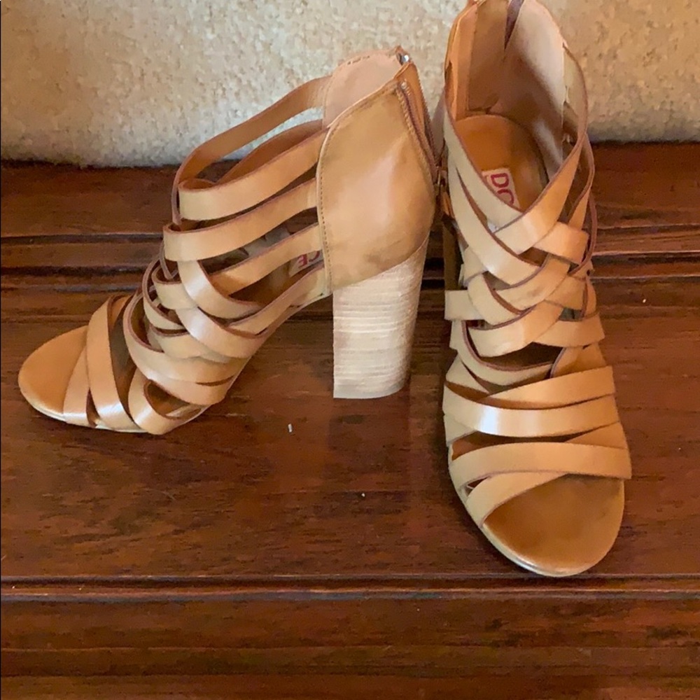 Dolce by mojo moxy sandal